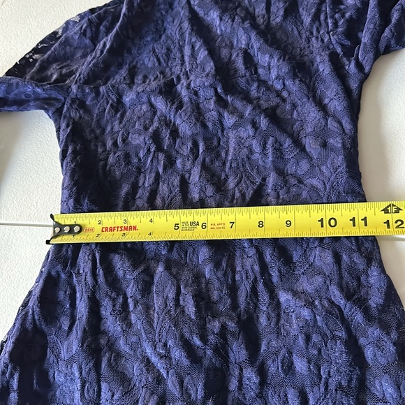 Moda international lace dress - Picture 5 of 9